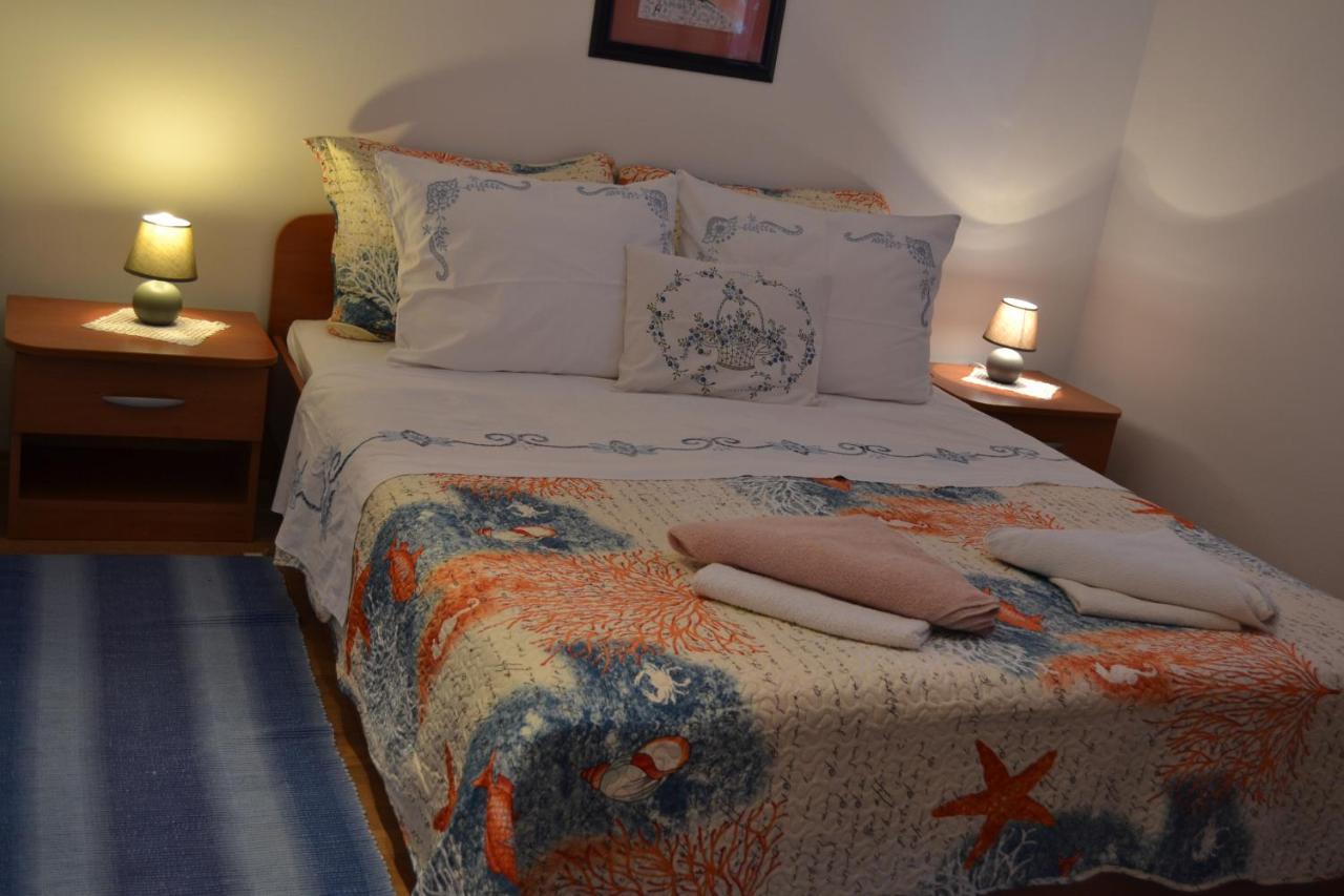 Apartment Lucija Srima
